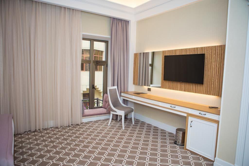 فندق ثياتروم باكو المظهر الخارجي الصورة A room at the hotel